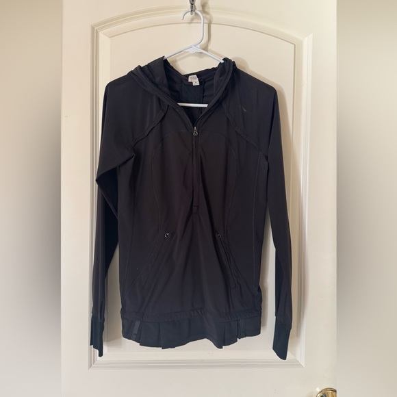 Lululemon lighten up Pullover - Picture 9 of 13